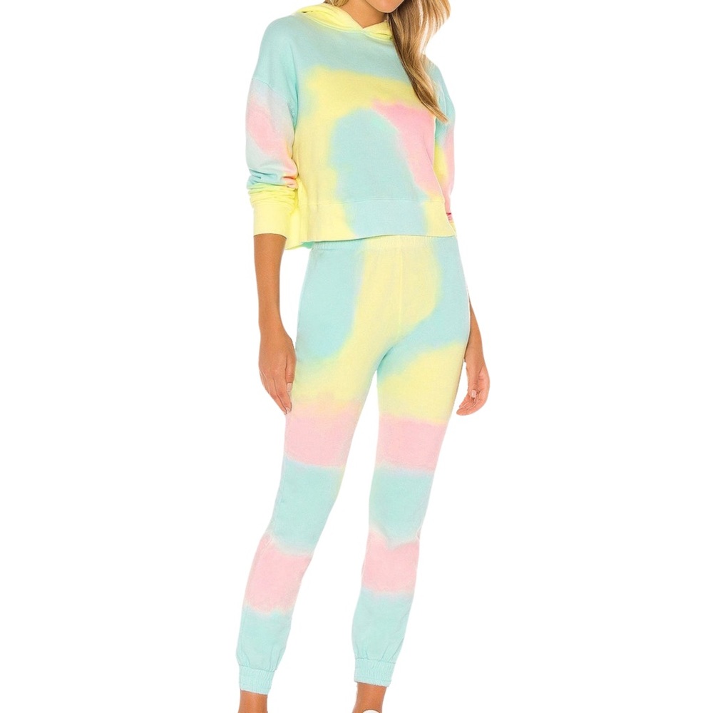 Frankies Bikinis Burl sweatshirt jogger set in rainbow sherbert tie dye sz small